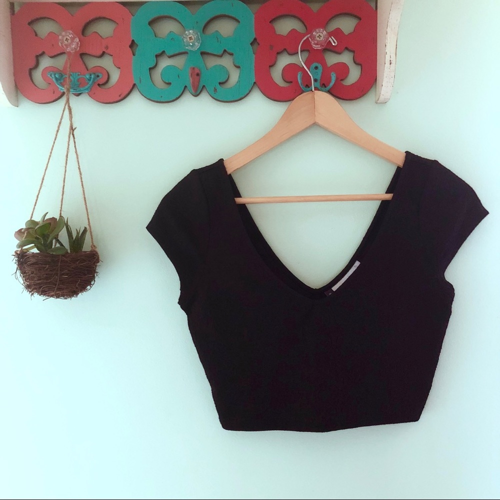 Double V neck crop top